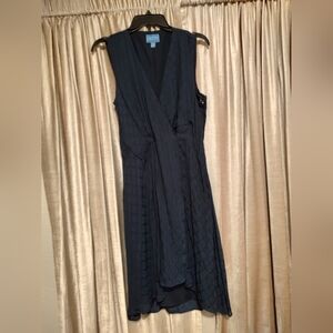 Simply Vera Vera Wang NWOT / Navy/ Med dress/woven diamond pattern/faux wrap